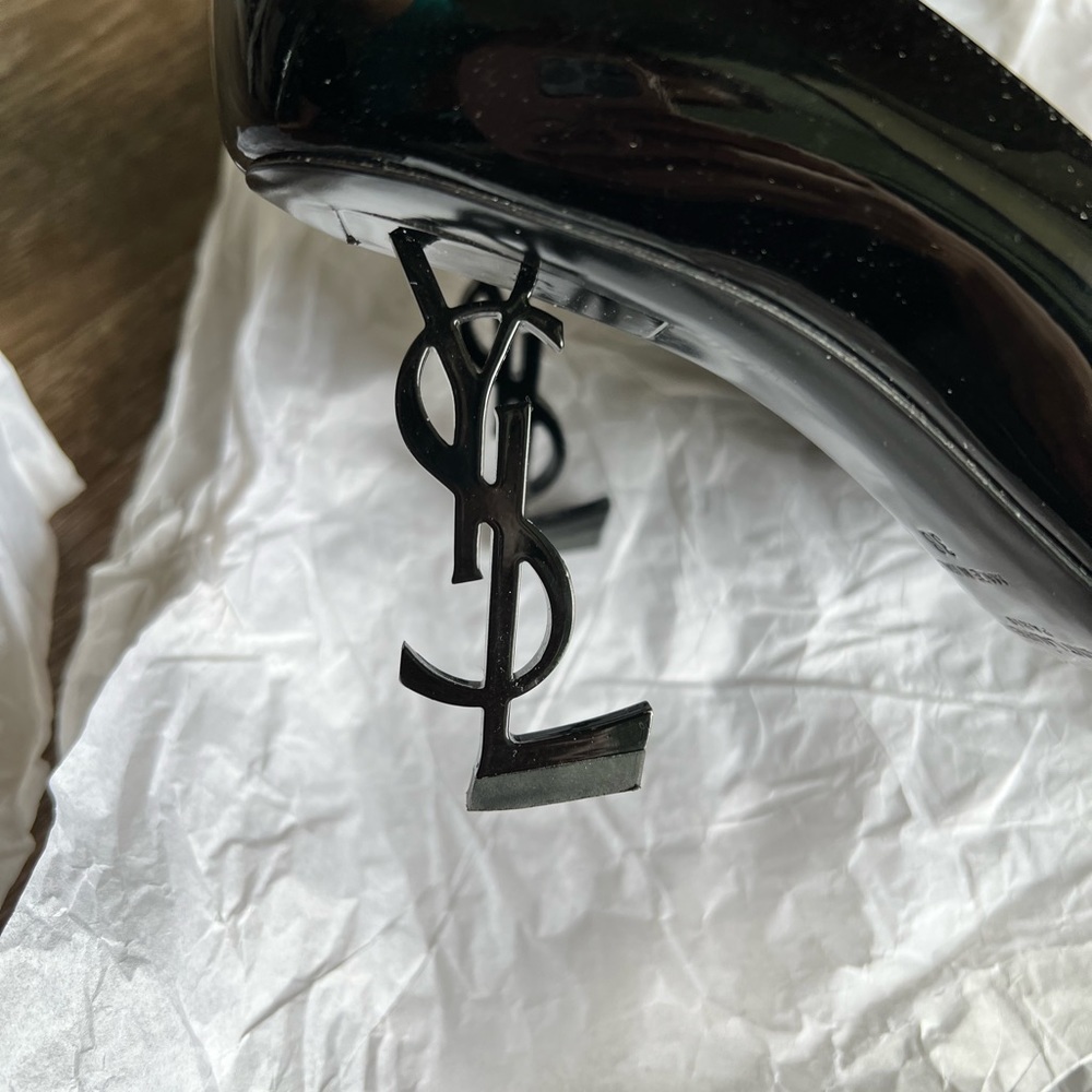 YSL Opyum patent leather pump